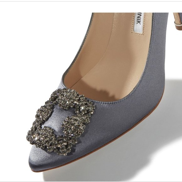 Manolo Blahnik - Hangisi Heel - Grey Blue Satin Jewel Buckle Pumps open … - Picture 4 of 10